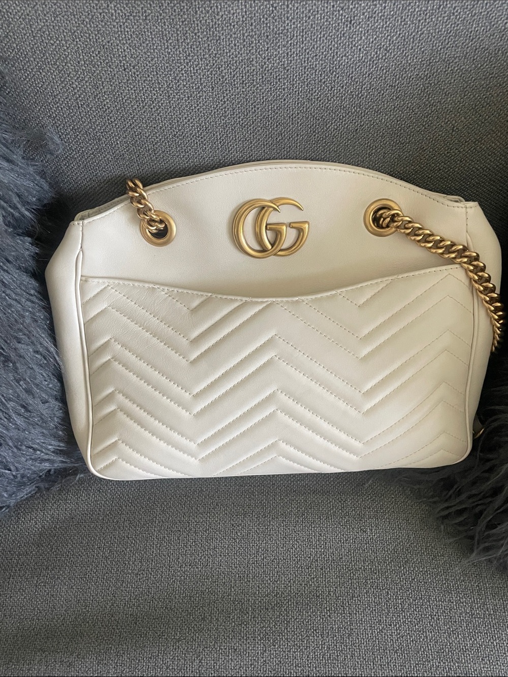 Gucci Cream Chevron Quilted Shoulder Bag with Gold GG Hardware
